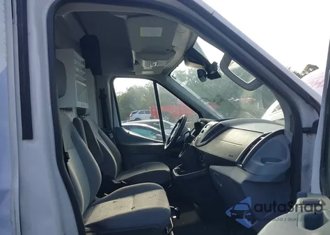 2018 Ford Transit-250 из США, поврежденный, VIN 1FTYR2CM2JKA47524